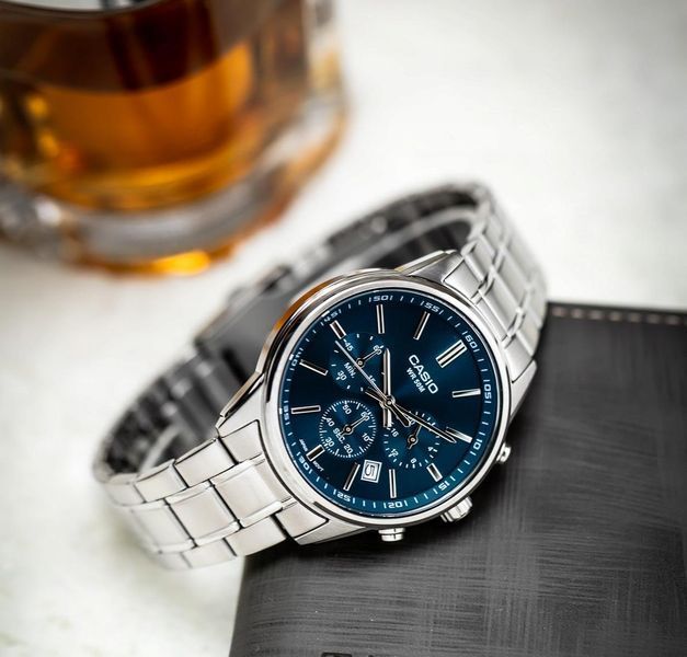 Мужские часы CASIO MTP-E515D-2A1 с хронографом и синим циферблатом wr 50 m 119630493 фото