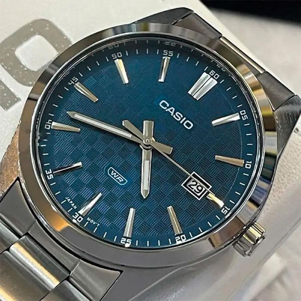 Чоловічий годинник CASIO MTP-VD03D-2A2 класичний сріблястий з шахматним циферблатом 106530885 фото