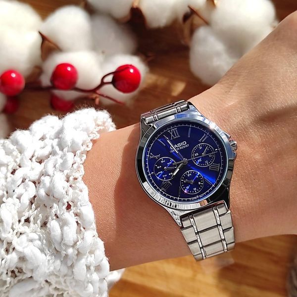 Женские часы CASIO LTP-V300D-2A2 с хронографом и синим циферблатом 113882041 фото