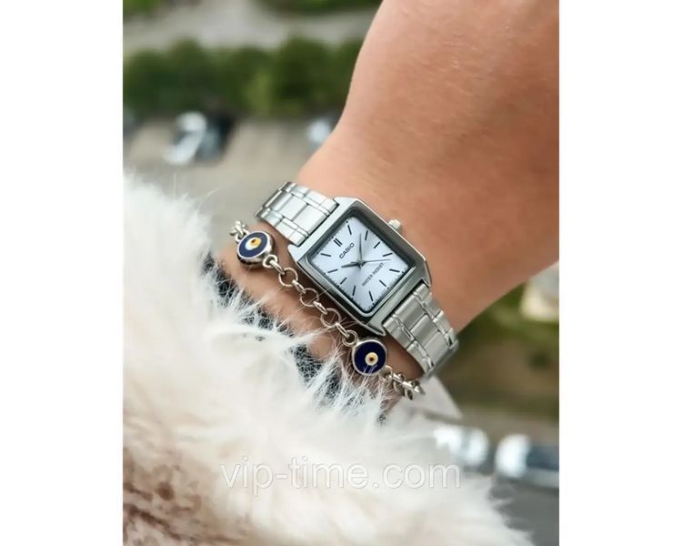 Жіночий годинник CASIO LTP-V007D-2E прямокутні з блакитним циферблатом LTP-V007D-2E фото