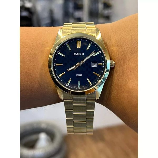 Чоловічий годинник CASIO MTP-VD03G-1AUDF класичний золотистий з шахматним циферблатом 104523749 фото