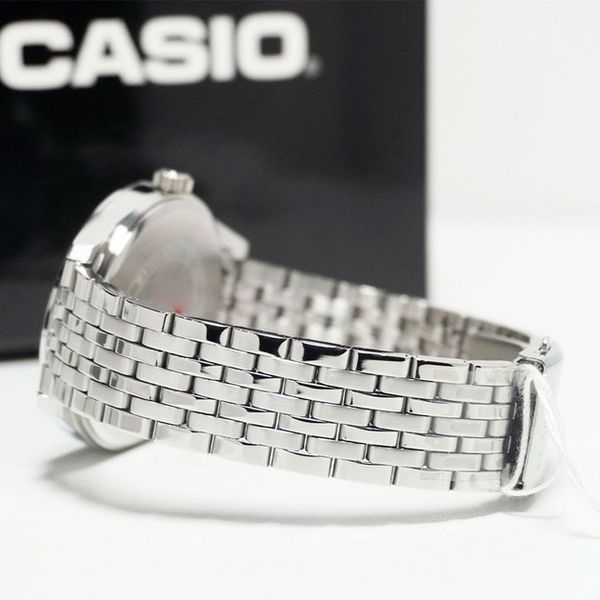 Мужские часы CASIO MTP-E340D-7A серебристый с хронографом серебристый циферблат и арабские цифры MTP-E340D-7A фото