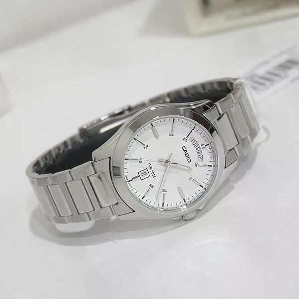 Чоловічий годинник CASIO MTP-1370D-7A3V Data Day сріблястий з сріблястим циферблатом та датою 122705206 фото