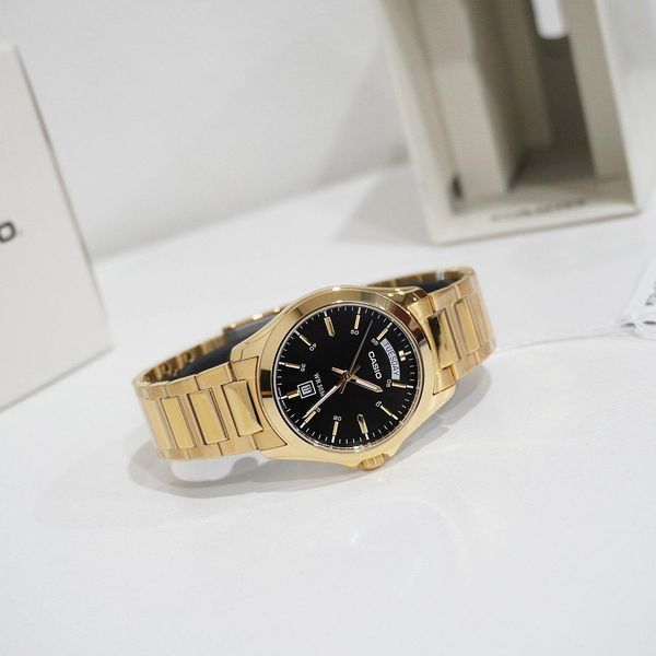 Чоловічий годинник CASIO MTP-1370G-1A Data Day золотистий з чорним циферблатом та датою 122705178 фото
