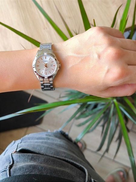 Женские часы CASIO LTP-1308D-4A серебристые с розовым циферблатом 113031339 фото