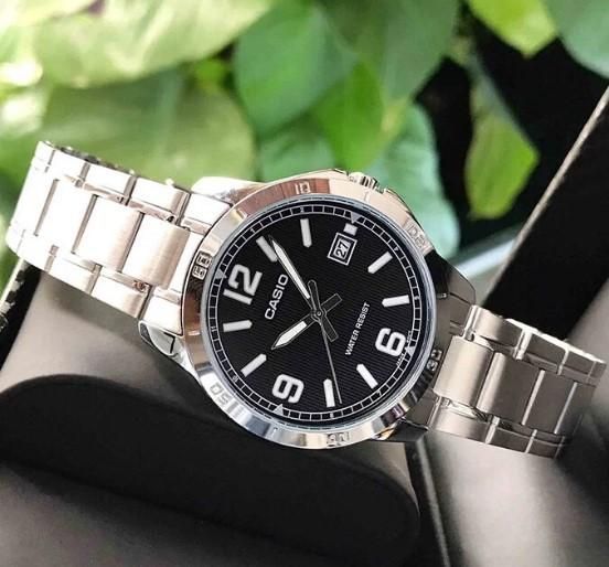 Чоловічий годинник CASIO MTP-V004D-1B2UDF сріблясті з арабськими цифрами 104524107 фото