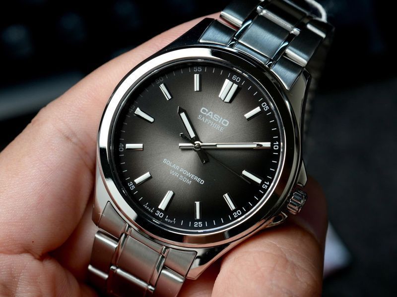 Чоловічий годинник CASIO MTS-RS100D-1A з сапфіровим склом на сонячною батареєю MTS-RS100D-1A фото