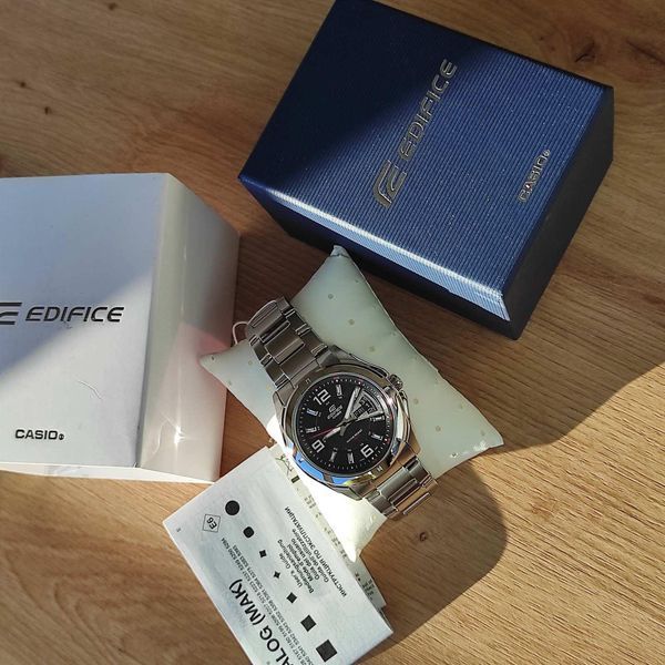 Наручний годинник чоловічий CASIO EDIFICE EF-129D-1A EF-129D-1A фото