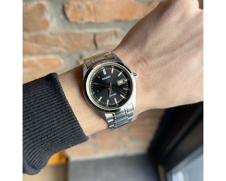 Чоловічий годинник Casio MTP-B180D-1A2 сріблястий з чорним циферблатом та датою WR 50 M 114902166 фото
