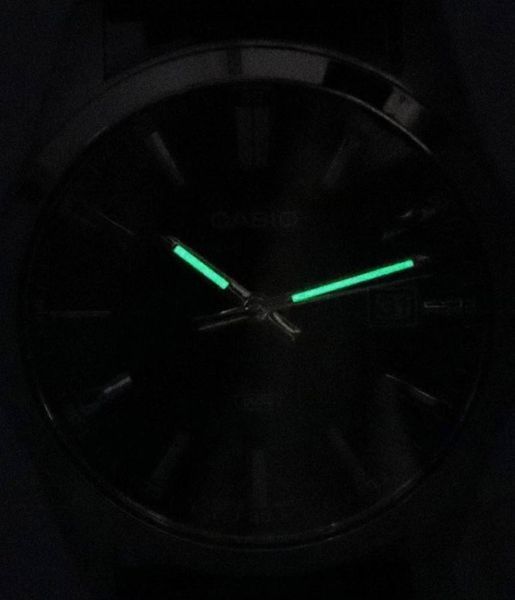 Мужские часы CASIO MTP-VD03L-1A на кожаном ремешке черный циферблат MTP-VD03L-1A фото