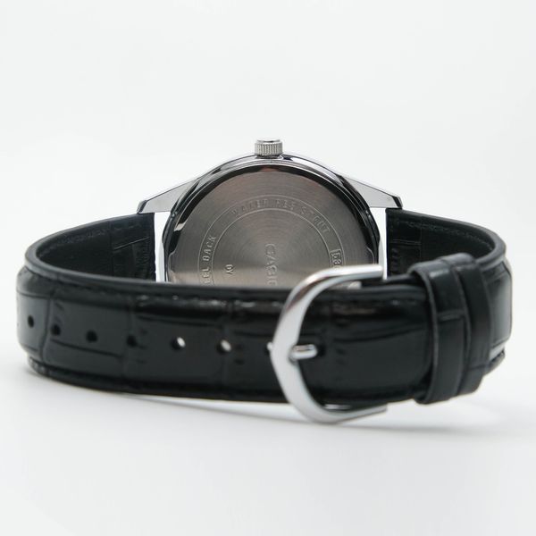 Чоловічий годинник CASIO MTP-V005L-1B MTP-V005L-1B фото