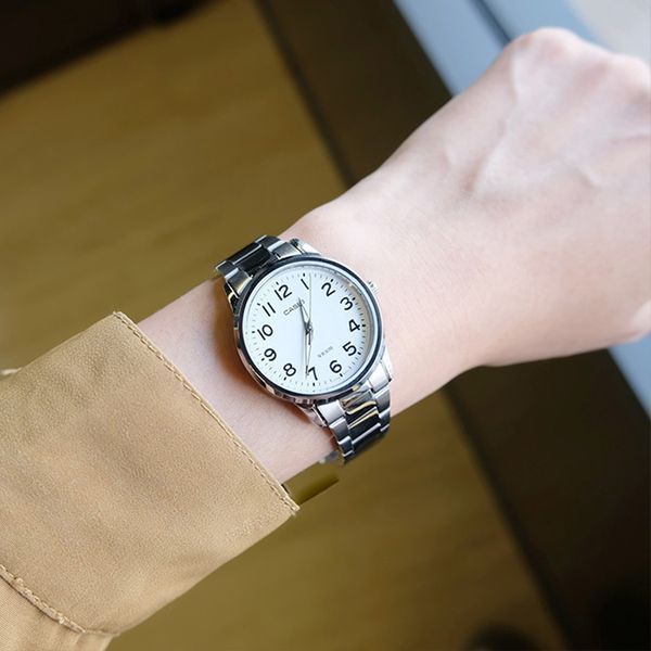 Женские часы CASIO LTP-1303D-7BVEF серебристые с серебристым циферблатом и цифрами 54654104831532 фото
