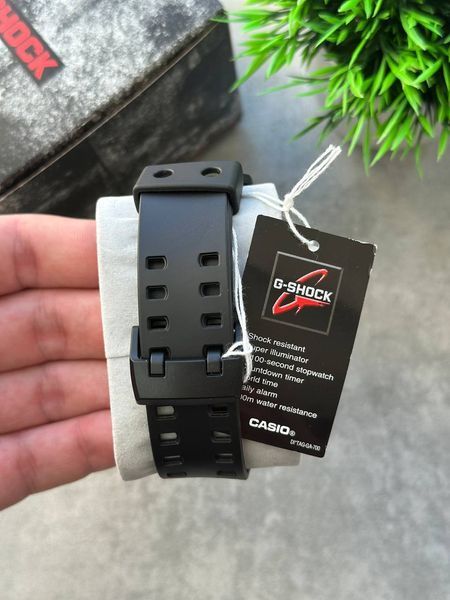 Чоловічий годинник CASIO G-Shock GA-700-1BER GA-700-1BER фото