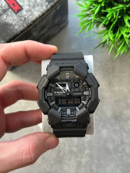 Чоловічий годинник CASIO G-Shock GA-010-1A1 GA-010-1A1 фото