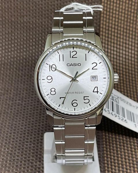 Мужские часы CASIO MTP-V002D-7B серебристые с арабскими цифрами 113882123 фото