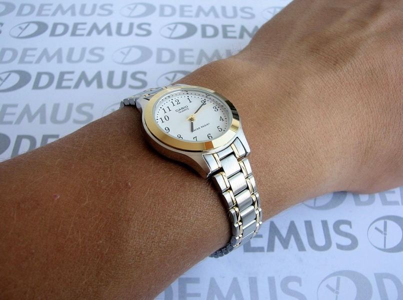 Женские часы CASIO LTP-1128G-7B комбинированные с белым циферблатом 114902123 фото