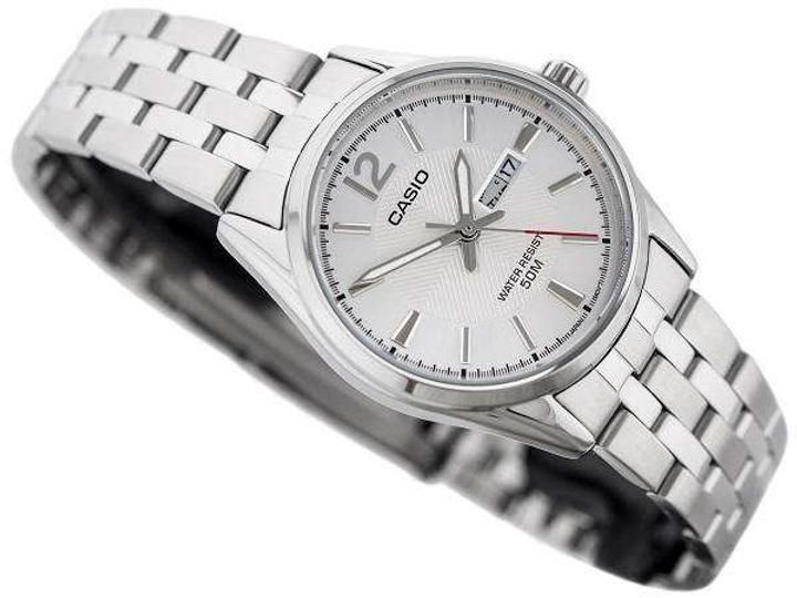 Женские часы CASIO LTP-1335D-7AVDF серебристые с серебристым циферблатом 107287812 фото