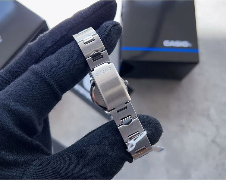 Женские часы CASIO LTP-1241D-4A2DF серебристые с бордовым циферблатом и цифрами LTP-1241D-4A2DF фото
