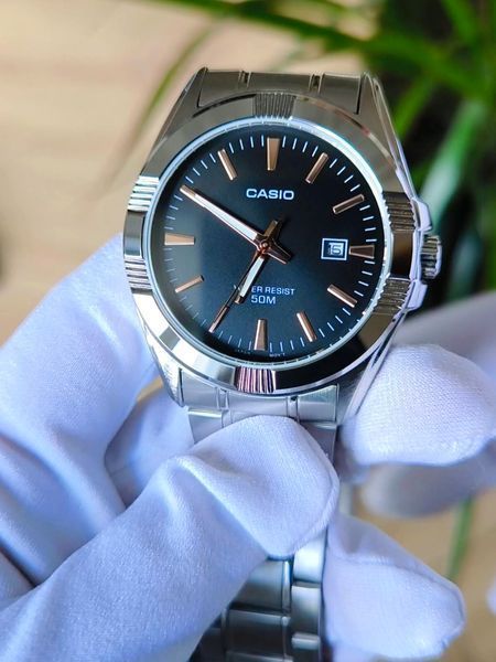 Мужские часы CASIO MTP-1308D-1A2 массивные черный циферблат WR 50 MTP-1308D-1A2 фото