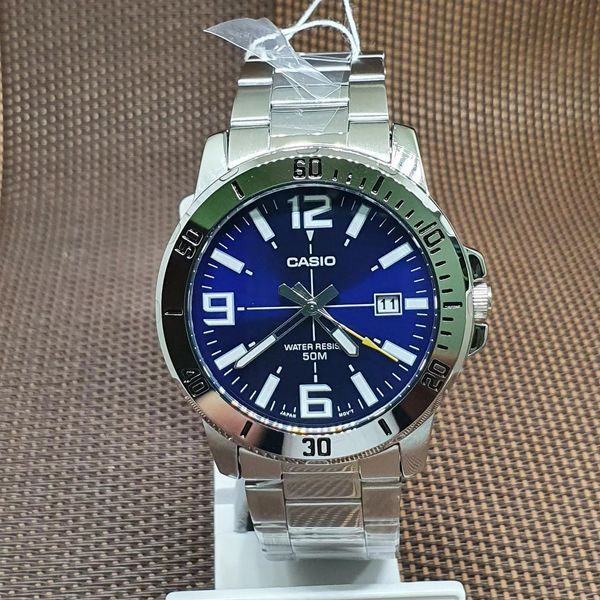 Мужские часы CASIO MTP-VD01D-2B серебристые массивные с арабскими цифрами wr 50 m 104180291 фото