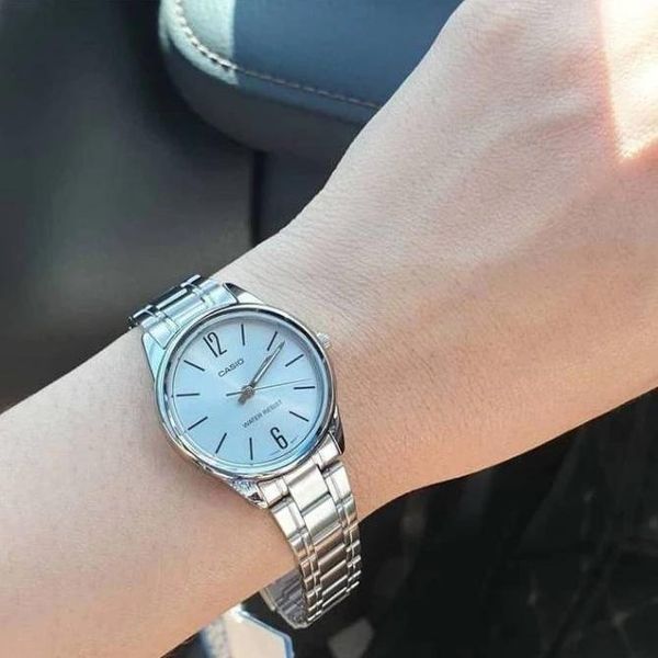 Женские часы CASIO LTP-V005D-2B серебристые с голубым циферблатом 104853719 фото