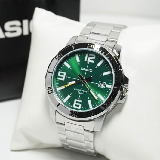 Чоловічий годинник CASIO MTP-VD01D-3B сріблясті масивні з арабськими цифрами wr 50 m з зеленим циферблатом 104180264 фото
