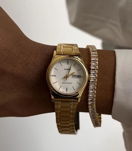 Женские часы CASIO LTP-V006G-7B золотистые классические LTP-V006G-7B фото
