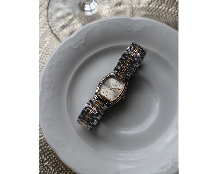 Жіночий годинник CASIO LTP-1169G-9A прямокутний комбінований LTP-1169G-9A фото